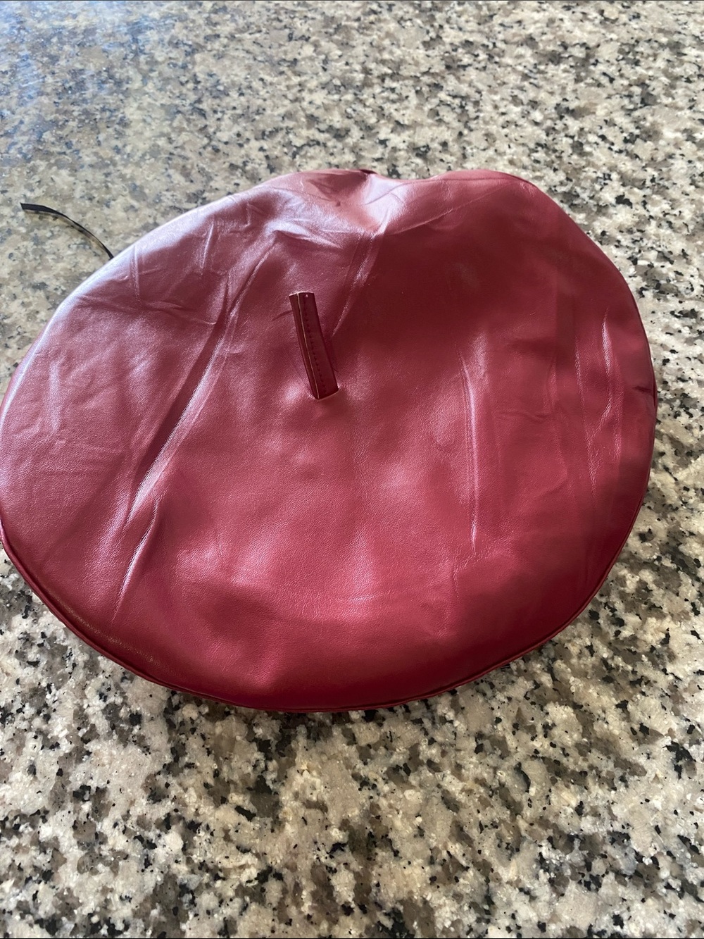 HatRound Burgundy-faux beret  Leather